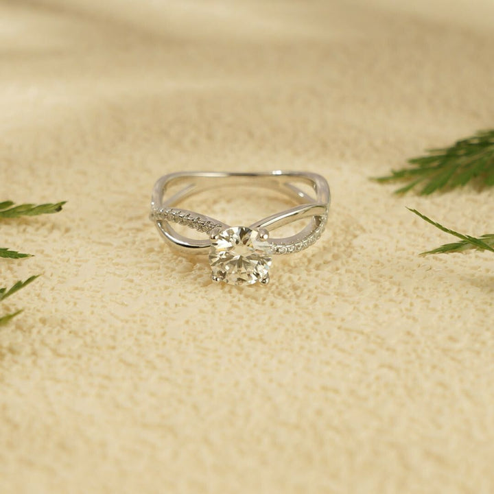 Moissanite 2.80 CT Round Cut Diamond  Mid-Century Wedding Ring