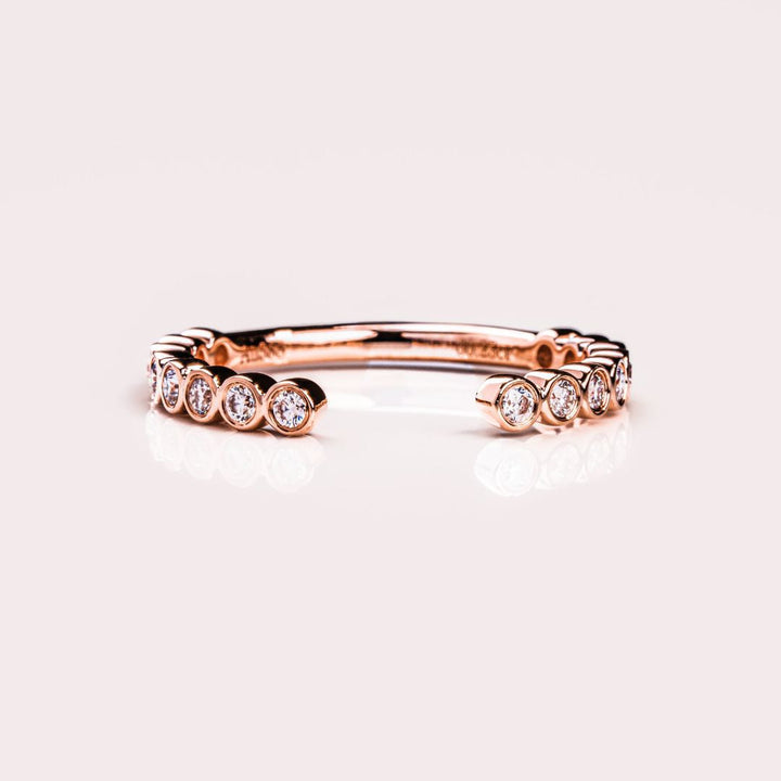 Moissanite 1.40 CT Round Cut Diamond Avant Garde Wedding Band