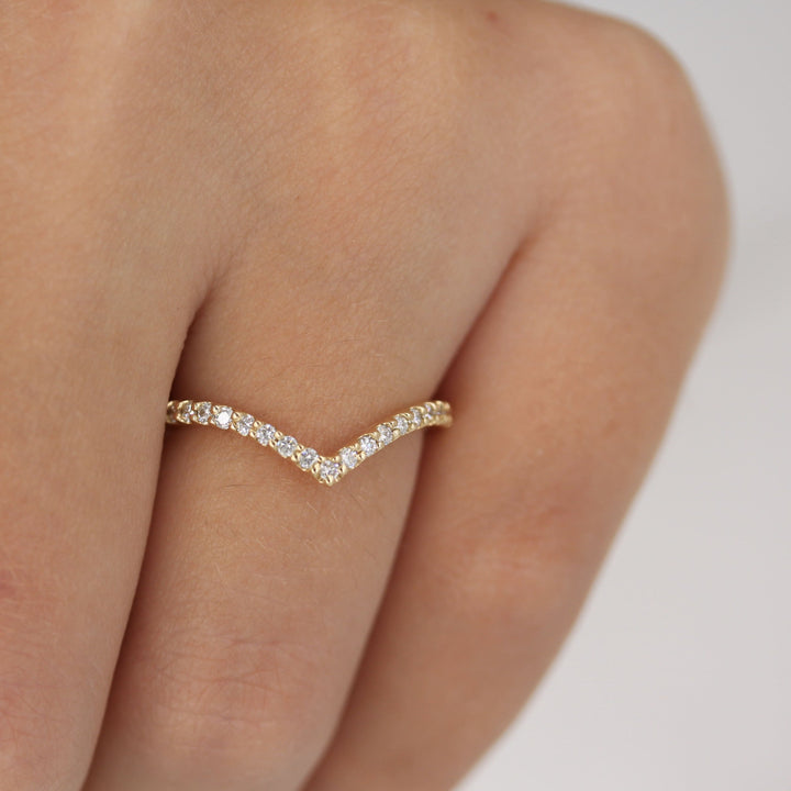 Moissanite 1.00 CT Round Cut Diamond Gothic Handmade Band