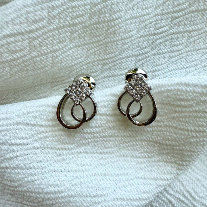 Graceful Diamond White Gold Fashion Earrings