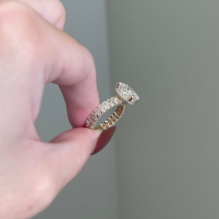 Cushion shape ring