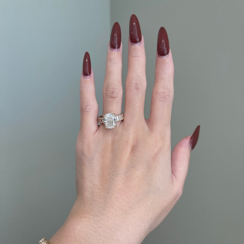 Cushion diamond engagement ring