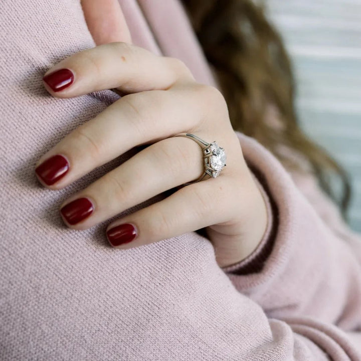 Moissanite 2.85 CT Oval Cut Diamond Minimalist Engagement Ring