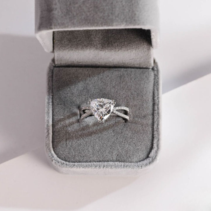 Moissanite 4.32 CT Trillion Cut Diamond Art Deco Wedding Ring