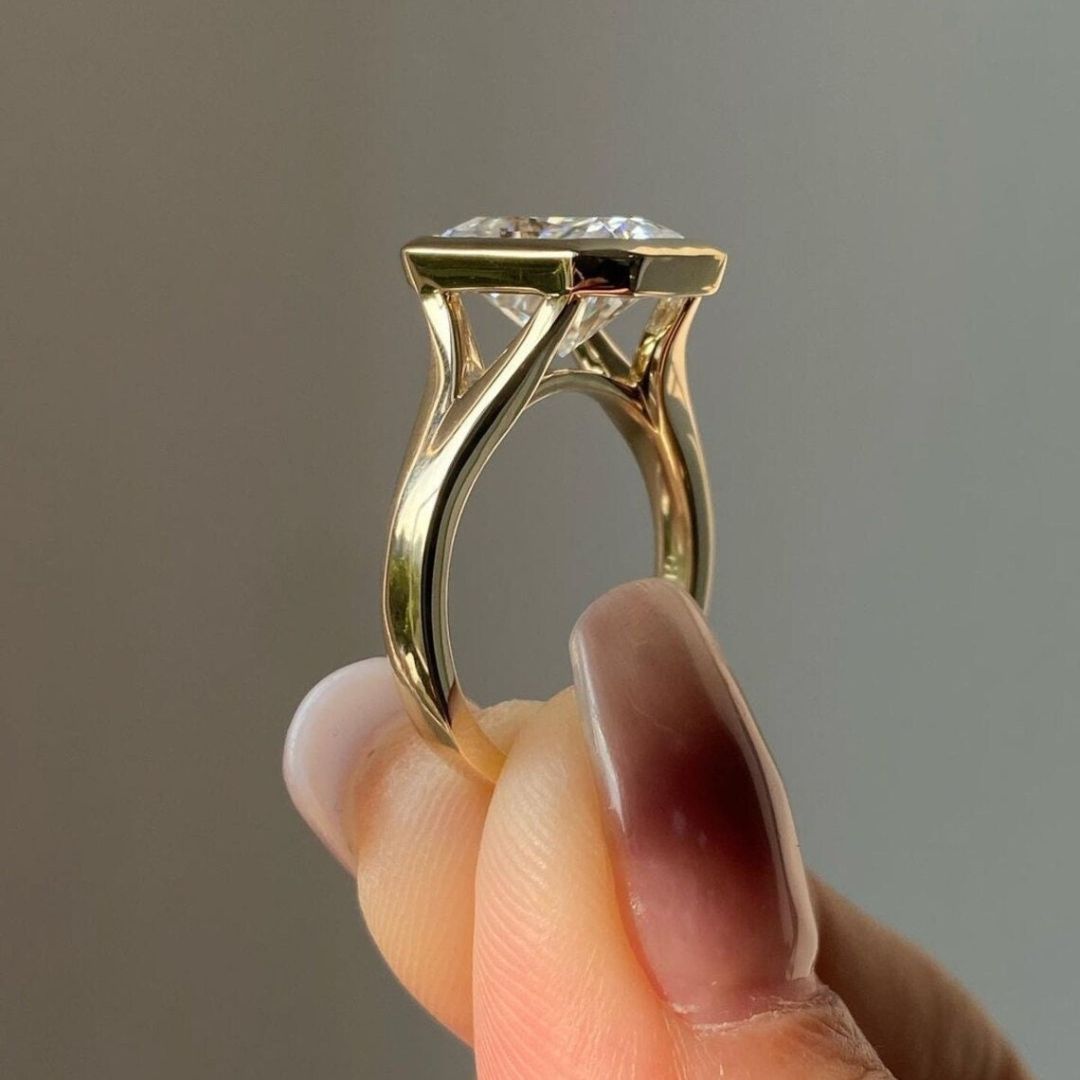 Moissanite 2.70 CT Radiant Cut Diamond Brutalist Anniversary Ring