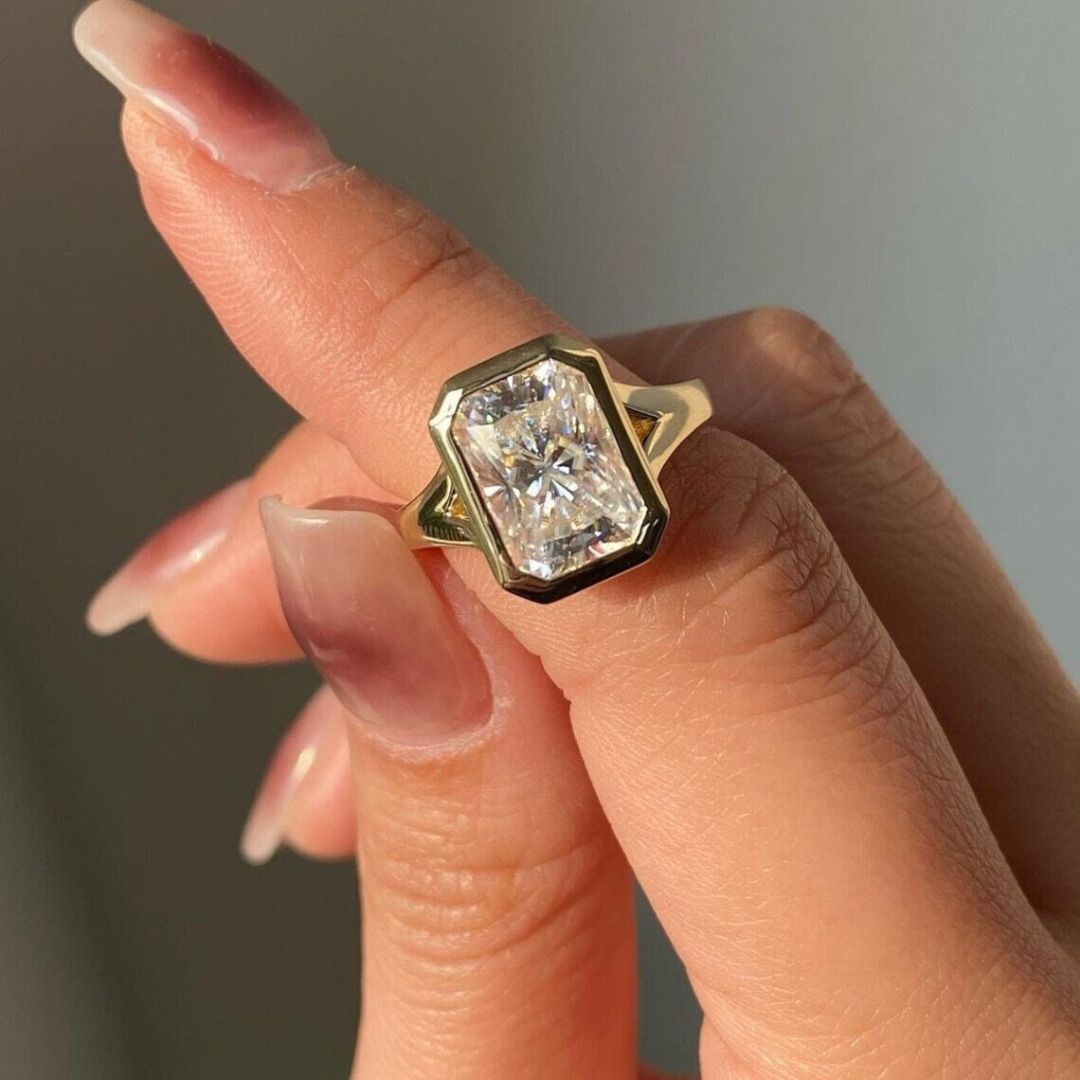 Moissanite 2.70 CT Radiant Cut Diamond Brutalist Anniversary Ring