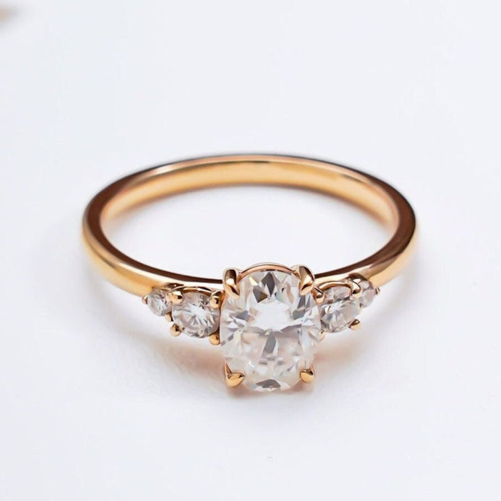 Moissanite 2.55CT oval Cut Diamond Avant Grade Engagement Ring