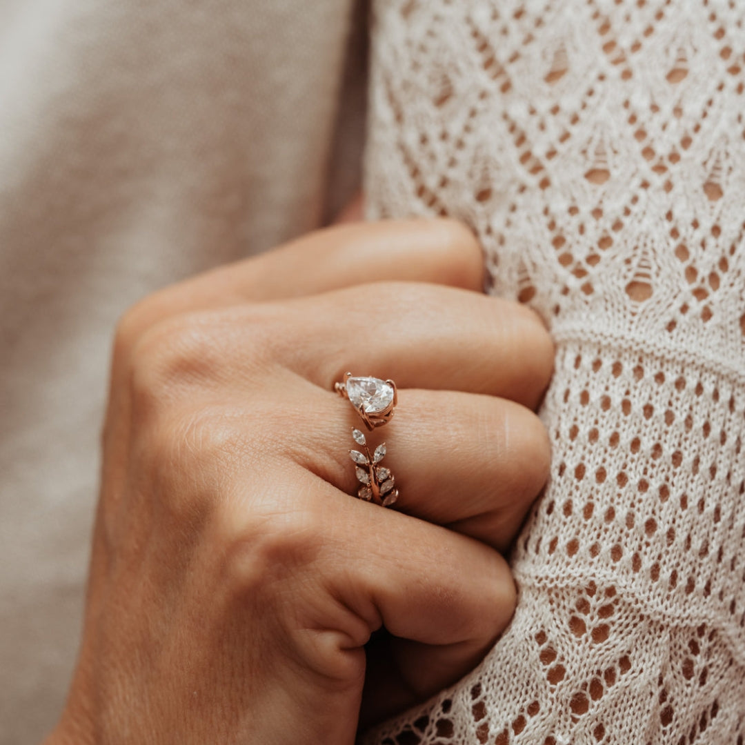pear yellow gold diamond ring