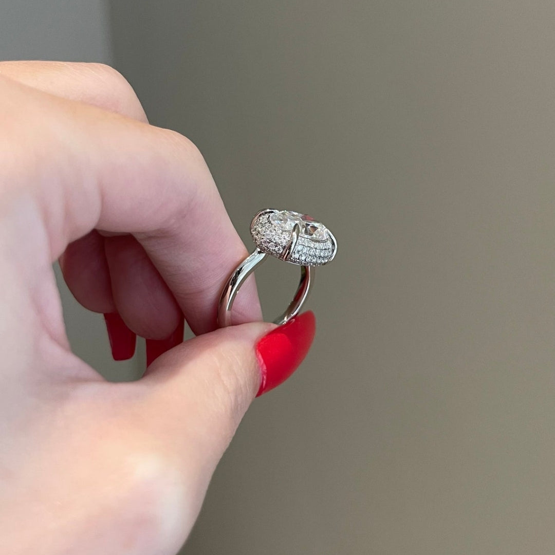 halo side stone ring