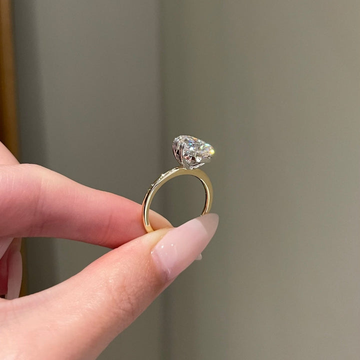 yellow gold diamond ring