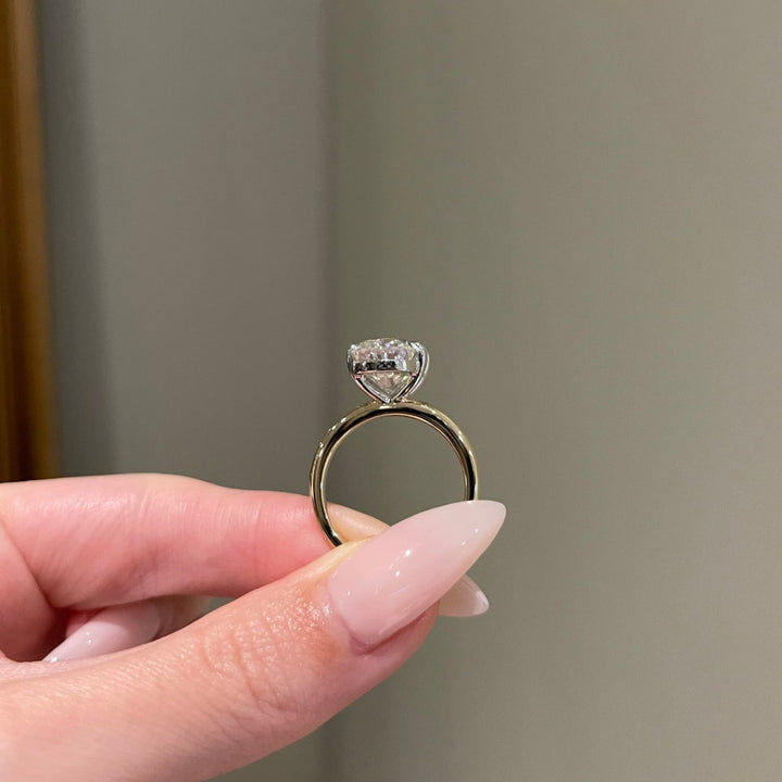 moissanite diamond ring