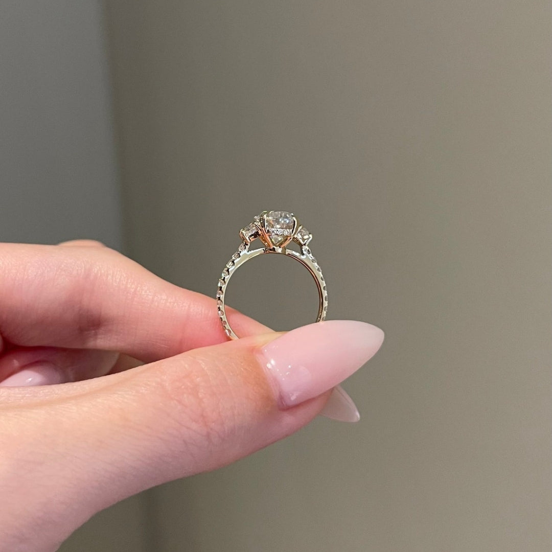 Unique oval diamond ring