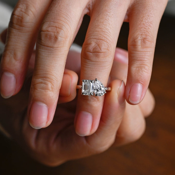 Two stone engagement ring