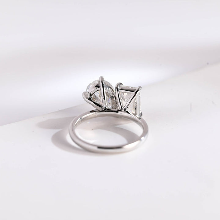 White gold pear ring