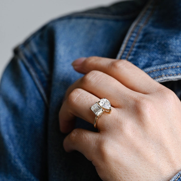 Pear cut engagement ring