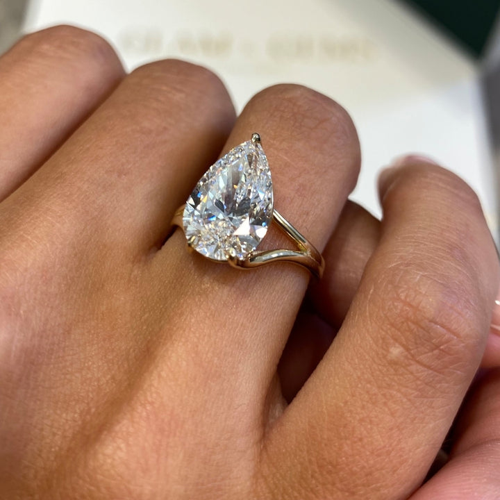 Pear solitaire diamond ring