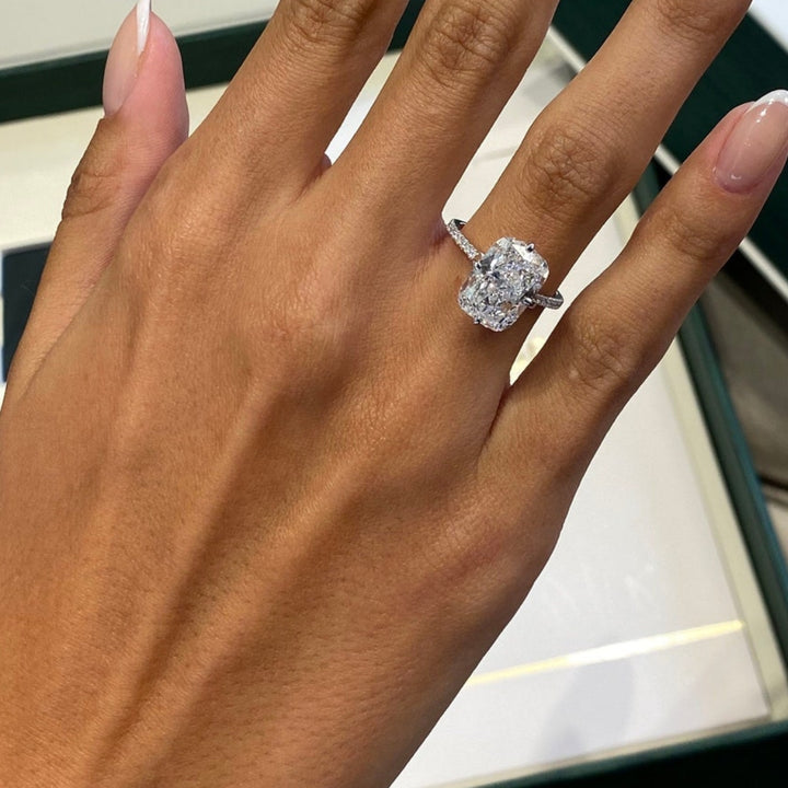 Cushion moissanite diamond ring
