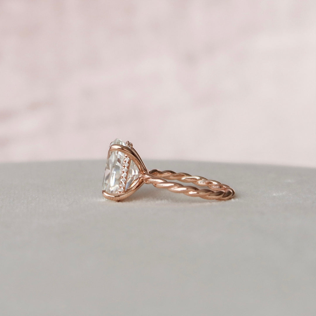 Moissanite 3.50 CT Oval Cut Diamond Brutalist Handmade Ring