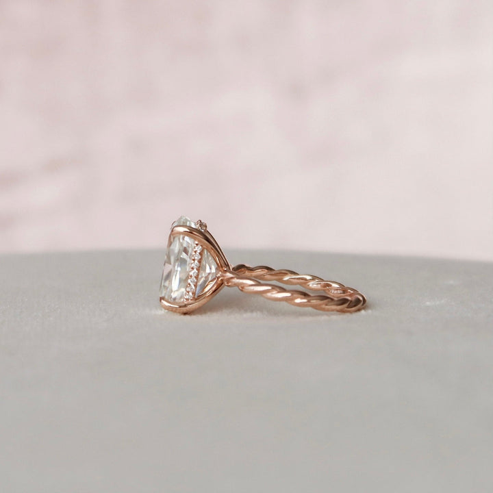 Moissanite 3.50 CT Oval Cut Diamond Brutalist Handmade Ring