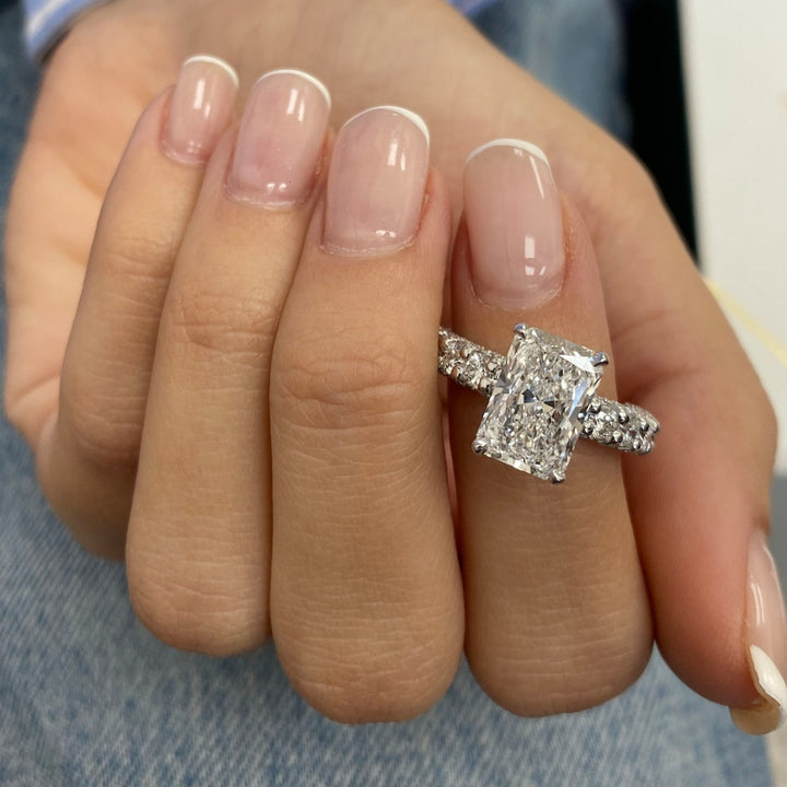 Radiant cut ring