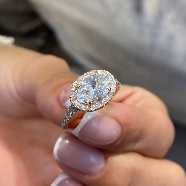 Oval cut diamond ring