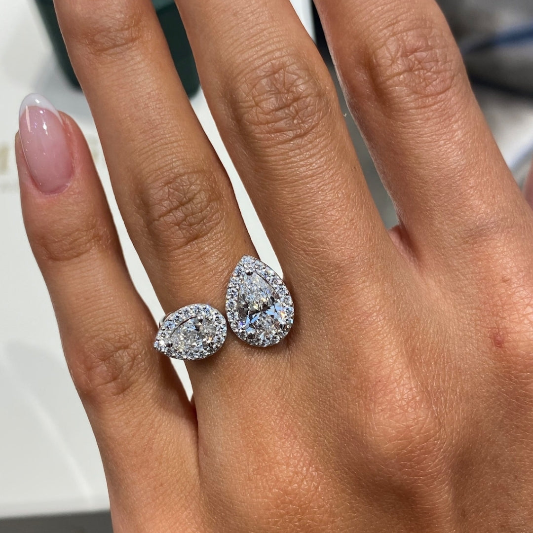 Unique pear diamond ring