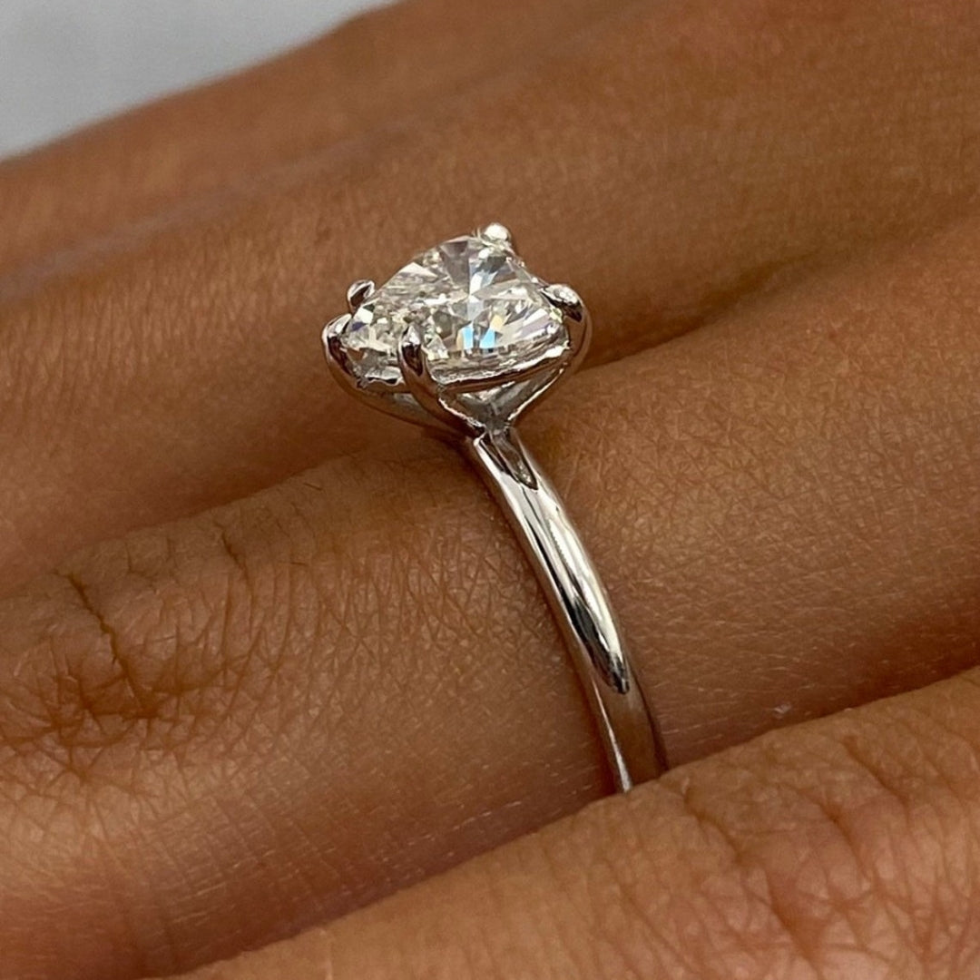 Solitaire heart diamond ring