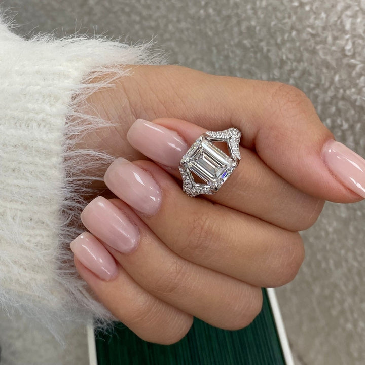 White gold emerald ring