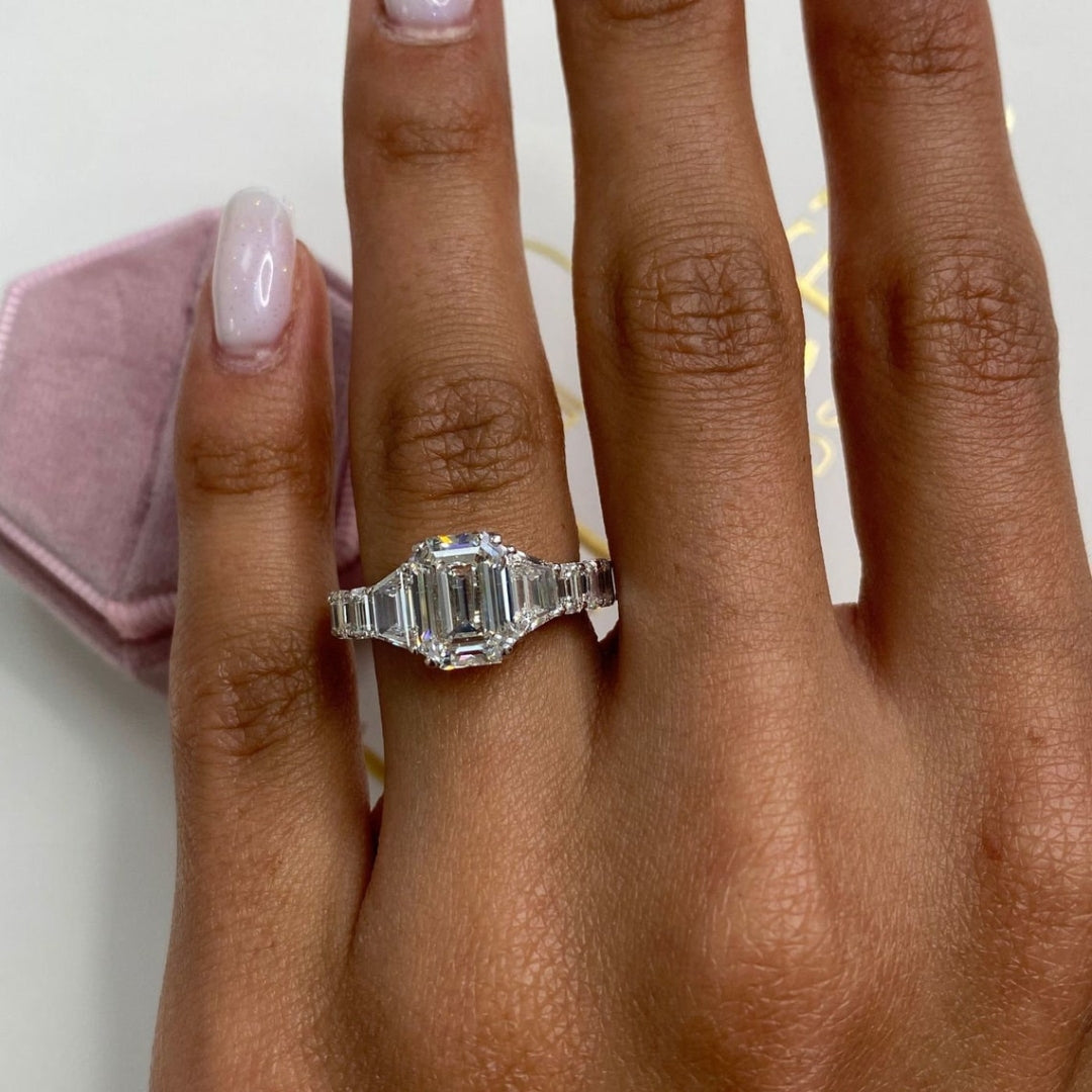 Emerald diamond silver ring