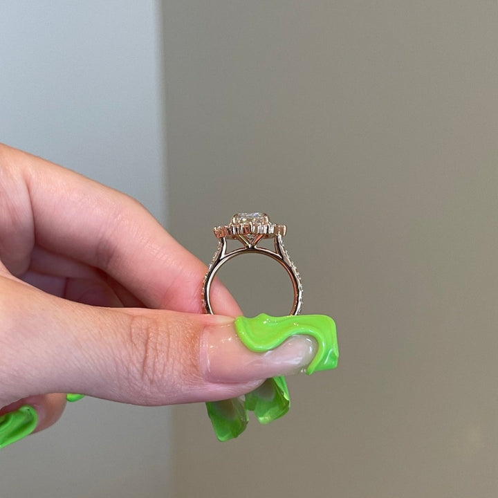Emerald and diamond vintage ring