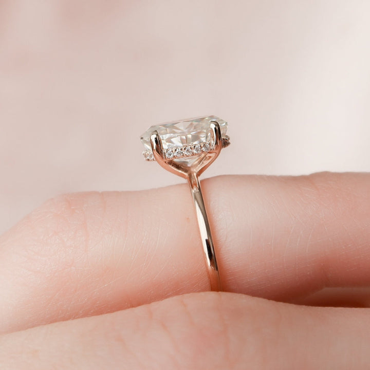 Moissanite 2.85 CT Oval Cut Diamond Avant Garde Handmade Ring