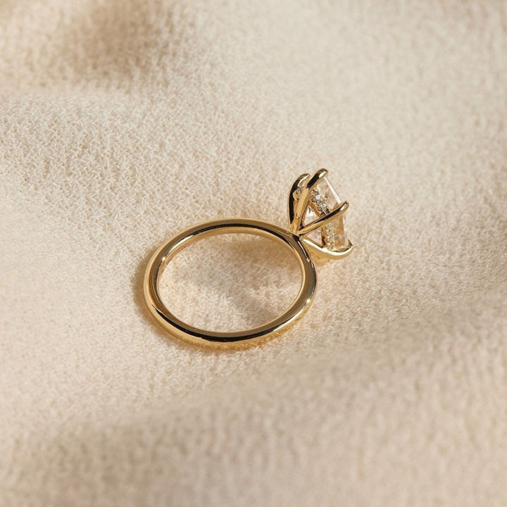 Hexagon diamond ring