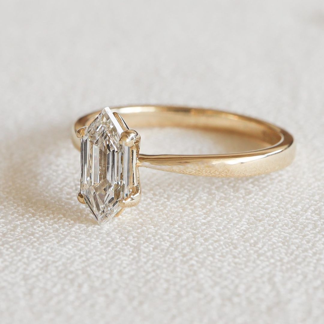 Hexagon solitaire ring