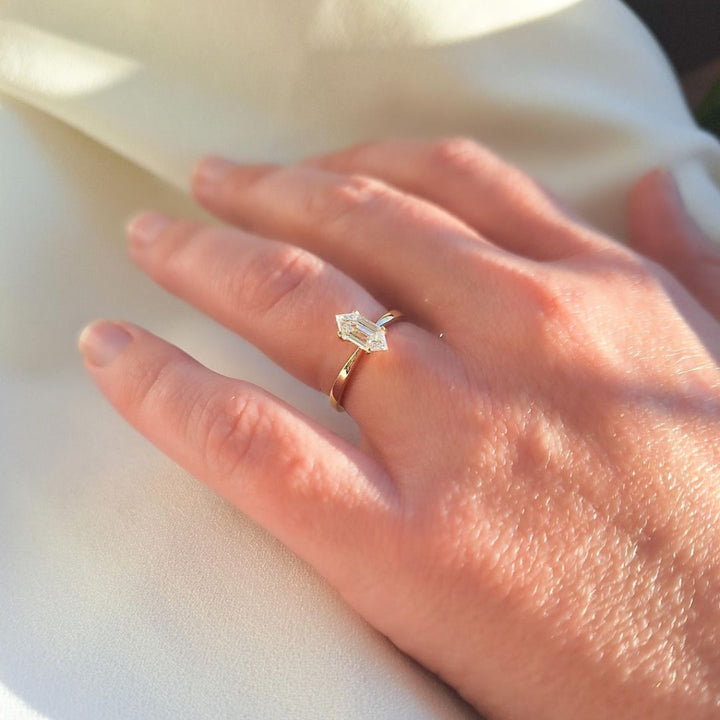 Hexagon diamond gold ring