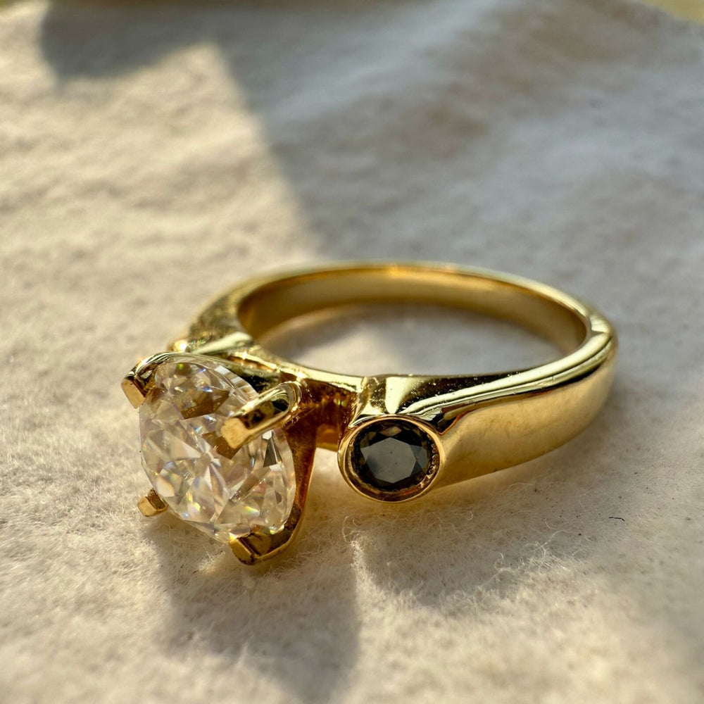 White center stone ring