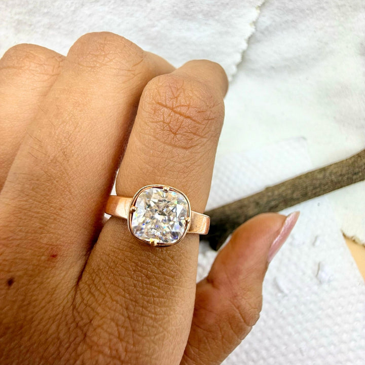 Cushion rose gold ring