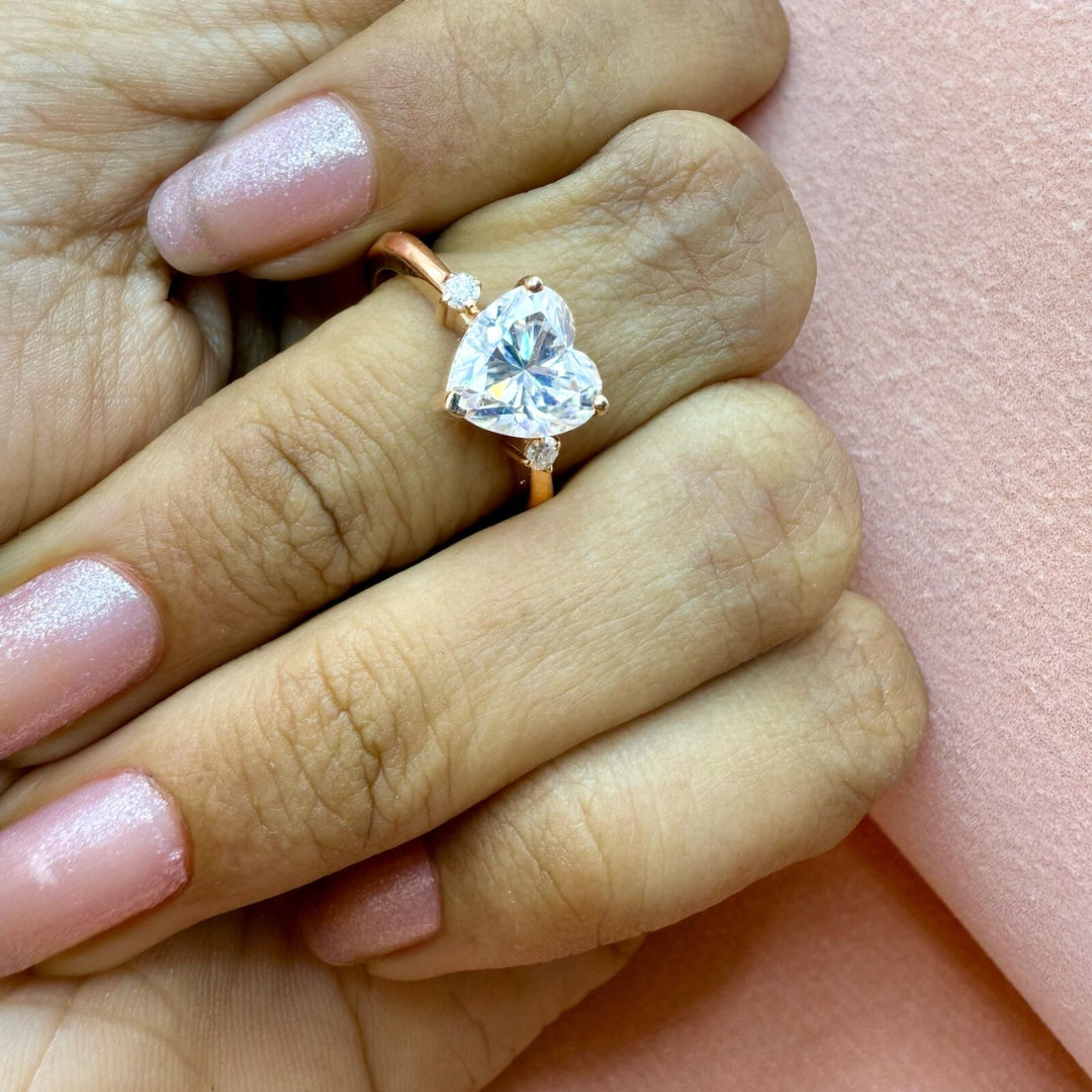 Rose gold heart diamond ring