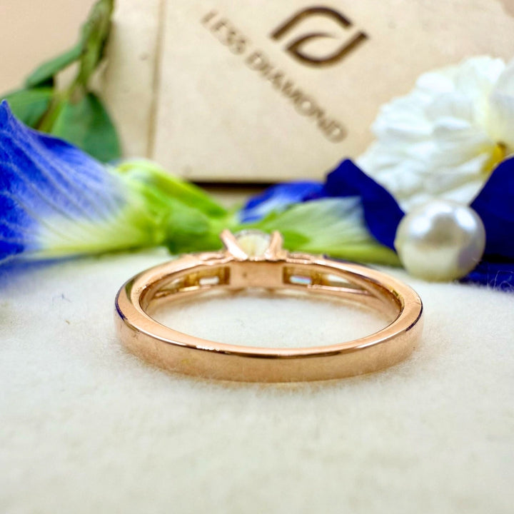 Rose gold round diamond ring