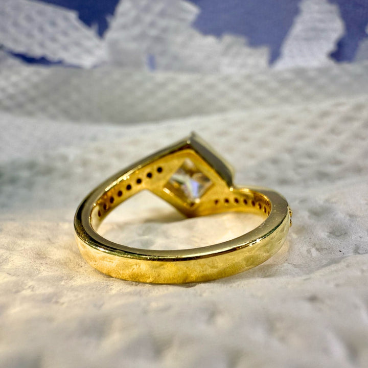 Princess cut wedding ring