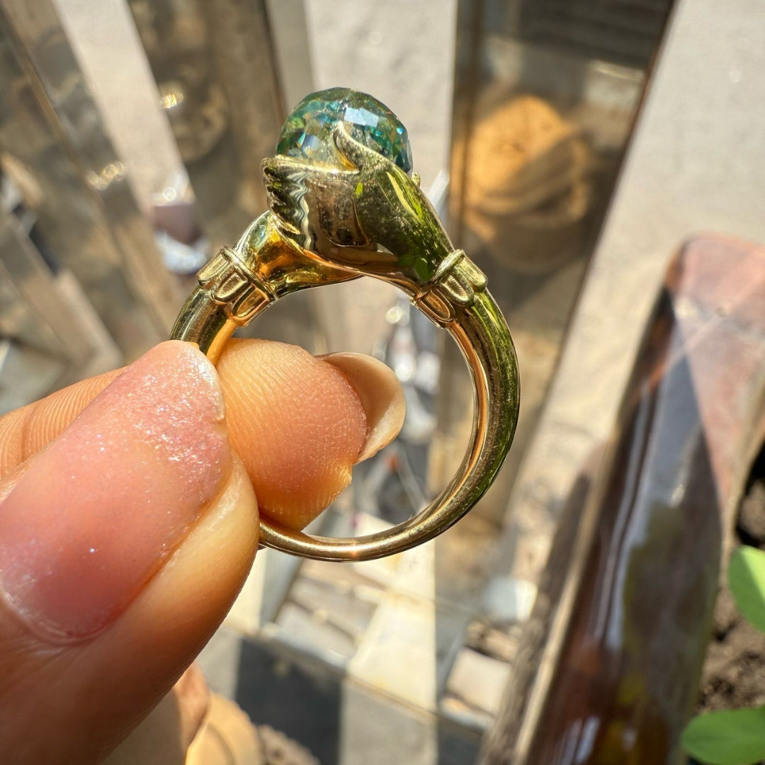 Green rose cut diamond ring