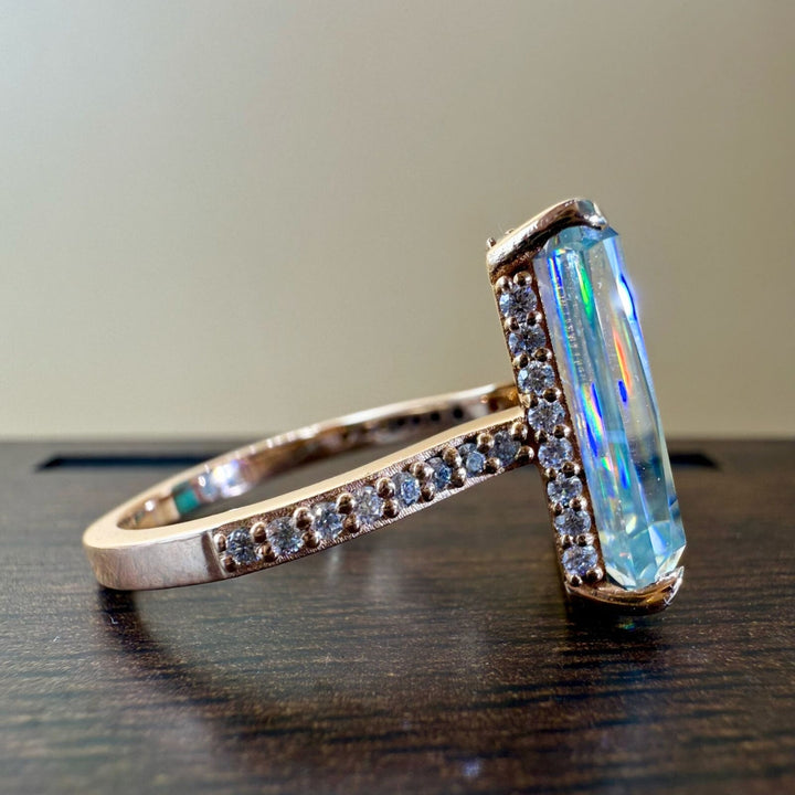 Emerald diamond rose gold ring