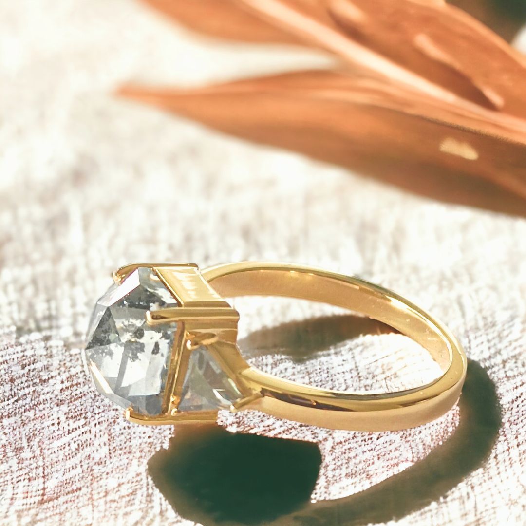 Radiant diamond ring