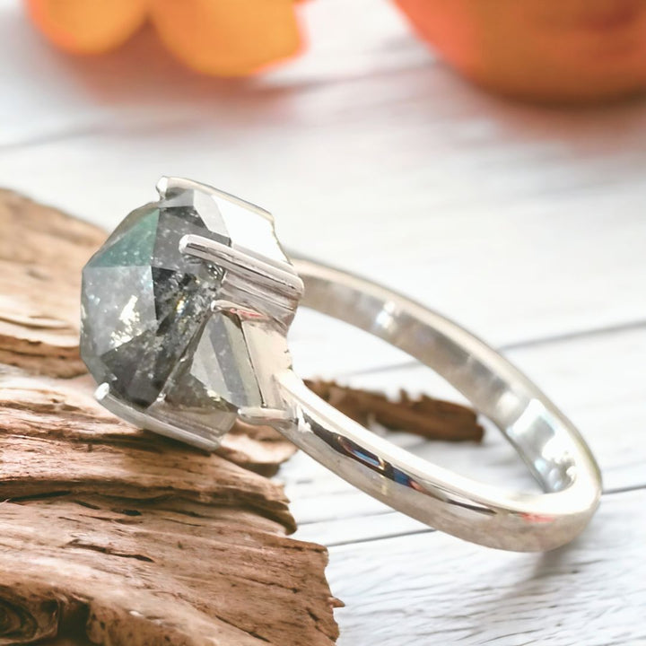 Radiant diamond  ring