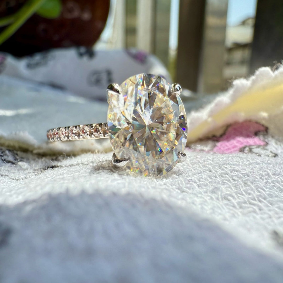 Oval diamond ring for women