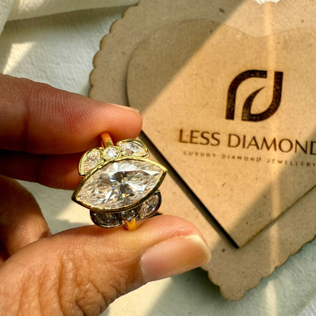 Yellow gold diamond ring