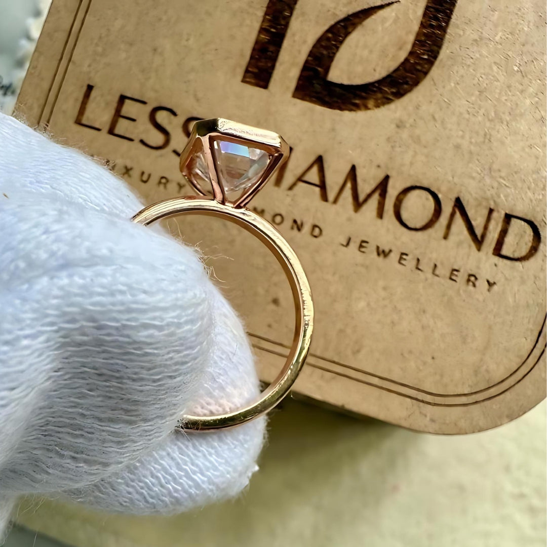 Emerald diamond rose gold ring