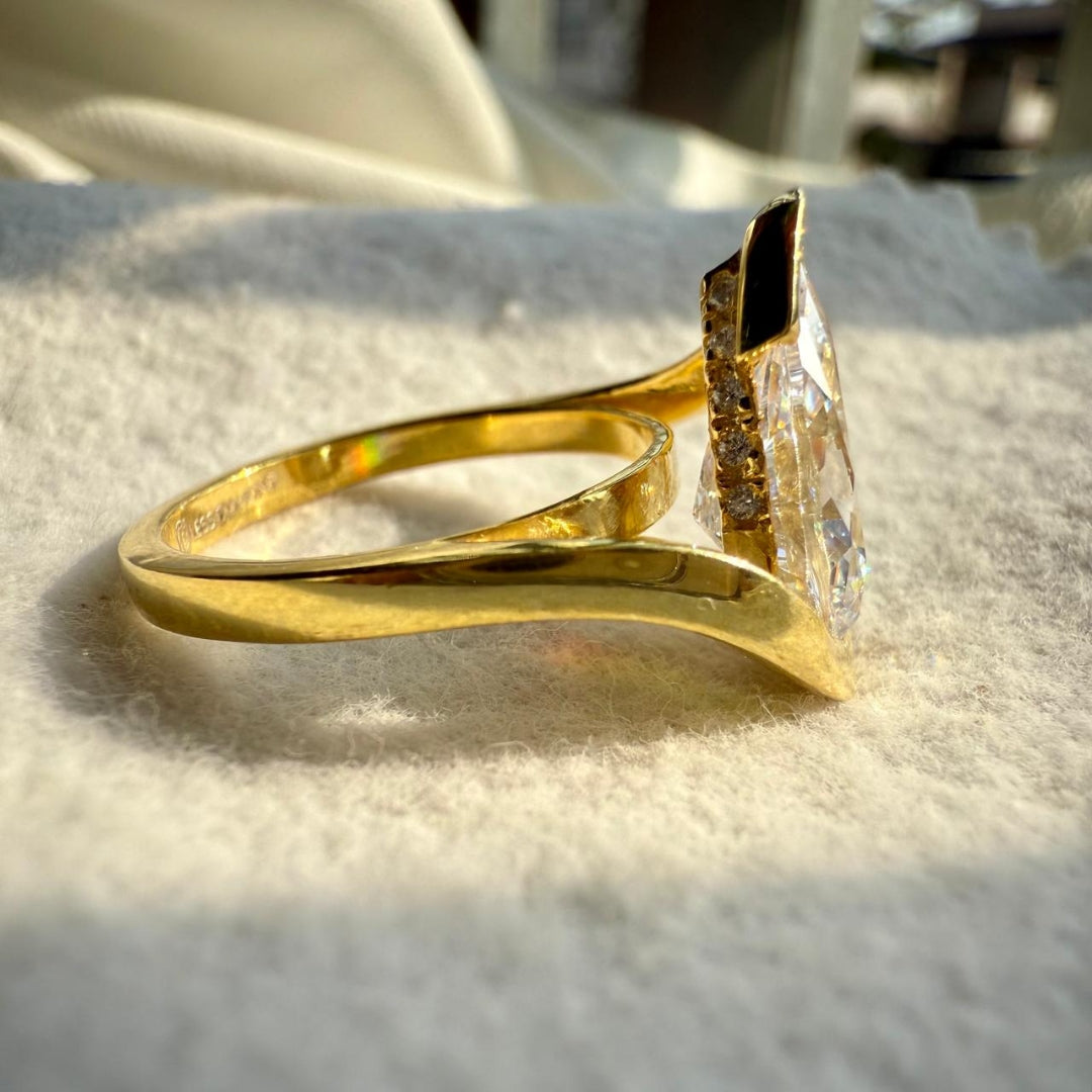 gold engagement ring