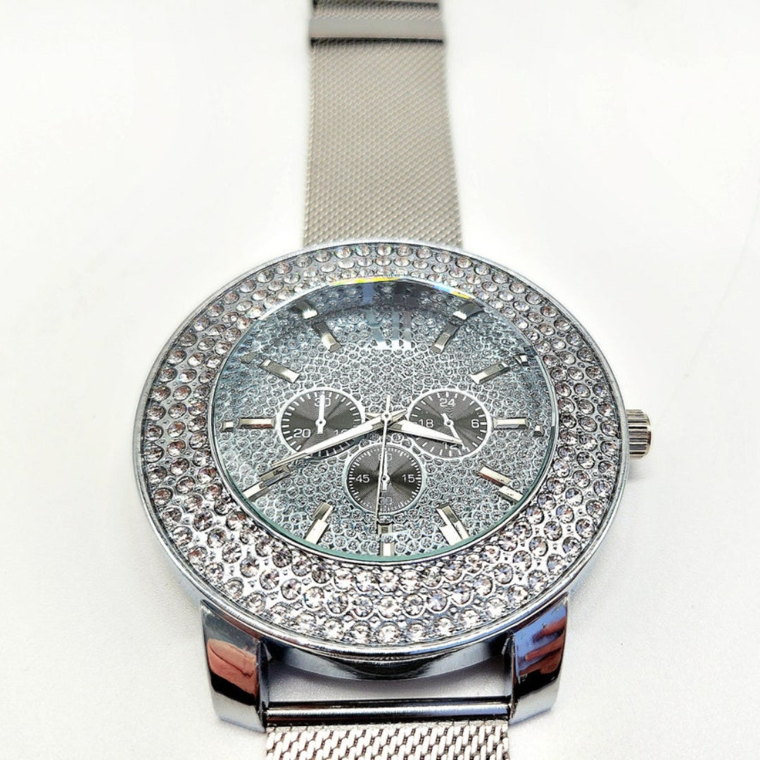 Moissanite 31.67 CT Round Cut Diamond Avant Garde Watch