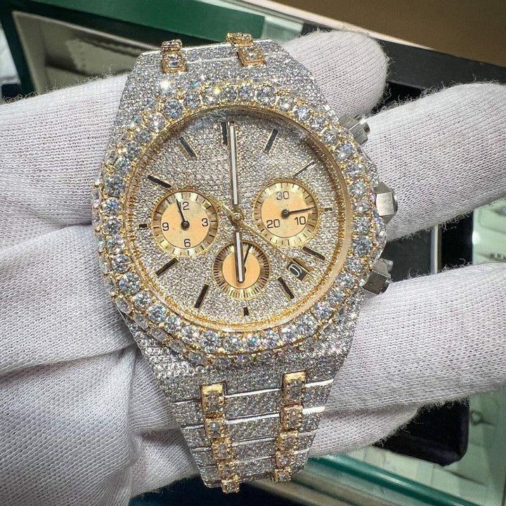 Moissanite 43.94 CT Round Cut Diamond Avant Garde Watch