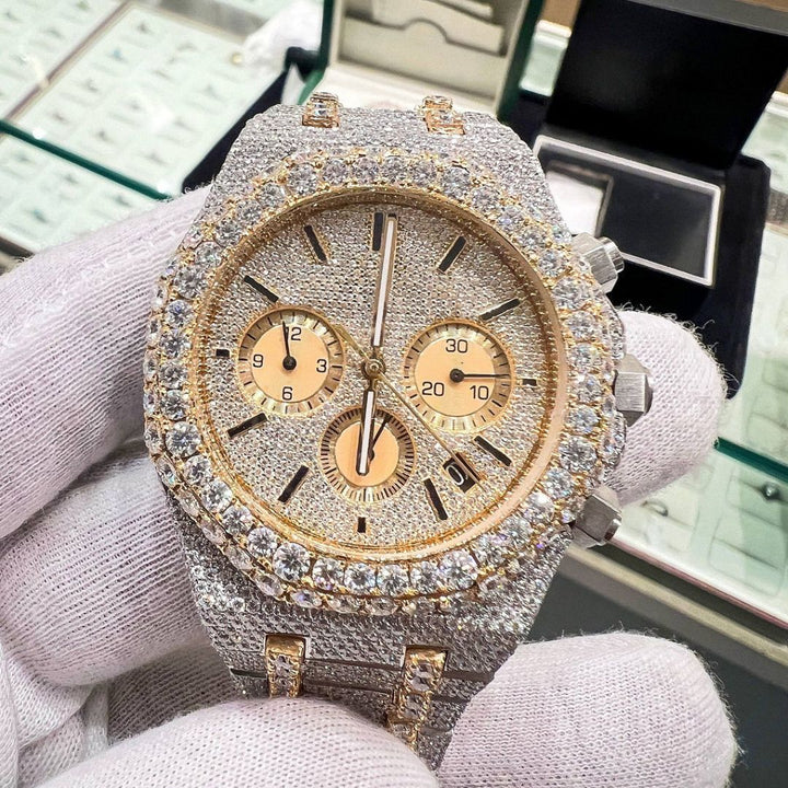 Moissanite 43.94 CT Round Cut Diamond Avant Garde Watch